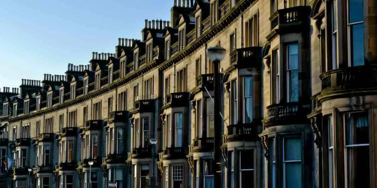 The Financial Wisdom of Letting Out Your Property Instead of Selling